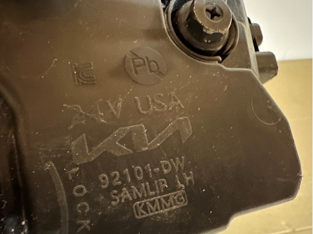 92101DW000 Hyundai/Kia Фара дальнього світла в зборі