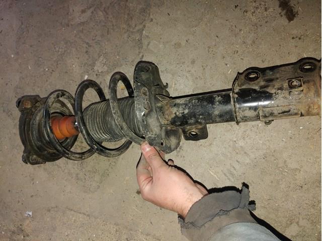 Стійка передня, ліва Hyundai/Kia 54651F3700