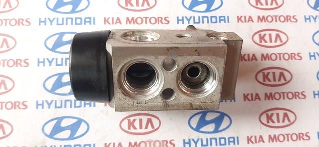 F108CK8AD02 Hyundai/Kia 