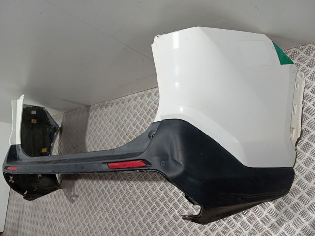 Бампер задній Signeda PTY04638BO