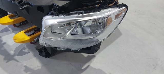 A9109060000 Mercedes Фара