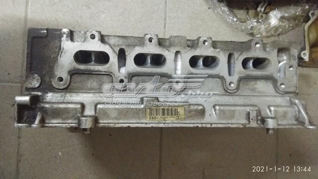 Купити 7700600552F Renault (RVI) Головка блоку