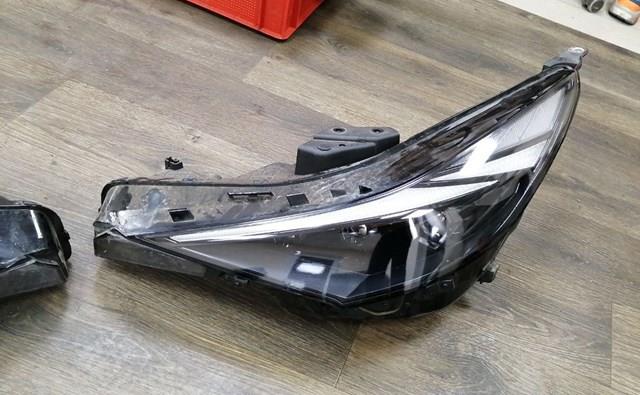 92101AA200 Hyundai/Kia Фара дальнього світла в зборі