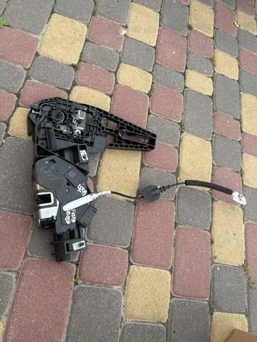 AE8A5421813CC Ford 