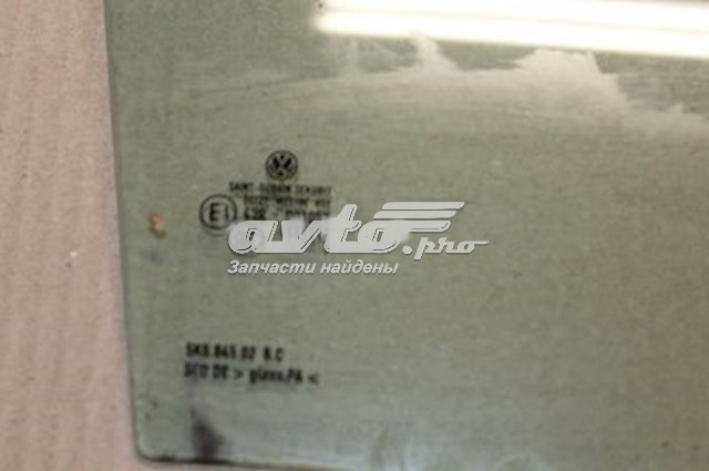 Скло задньої двері правої GS7411D304 XYG