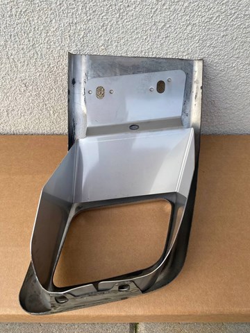 Насадка на глушник Land Rover LR027871 ціна, від 151.99 USD