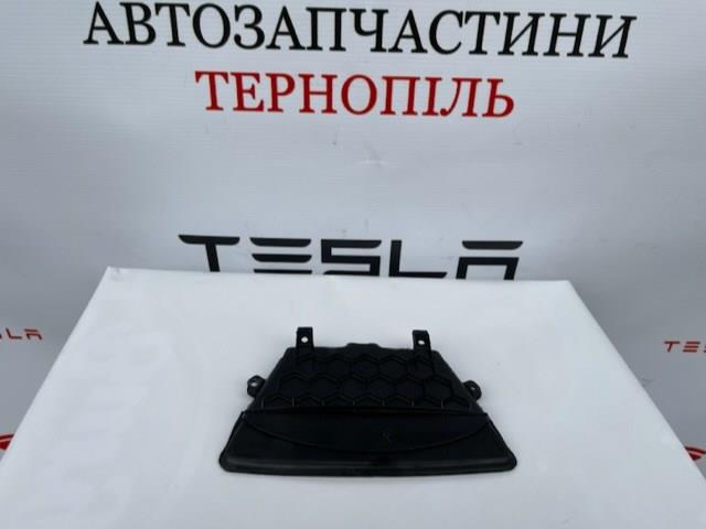 108633200 Tesla 