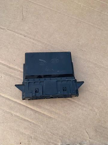 Купити LR061870 Land Rover 