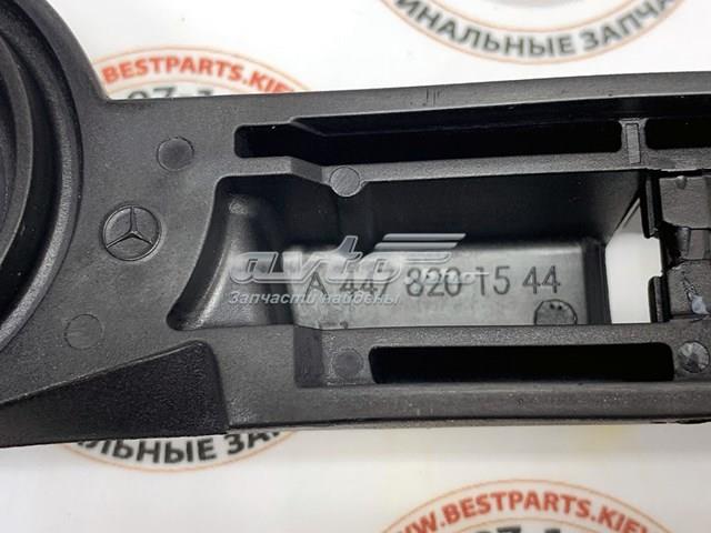 Важіль-поводок склоочисника заднього скла Mercedes A447820154464 ціна, від 21.45 USD