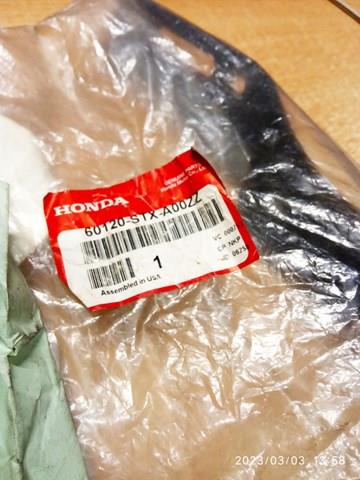 Завіс капота, правий Honda 60120STXA00ZZ ціна, від 28.97 USD