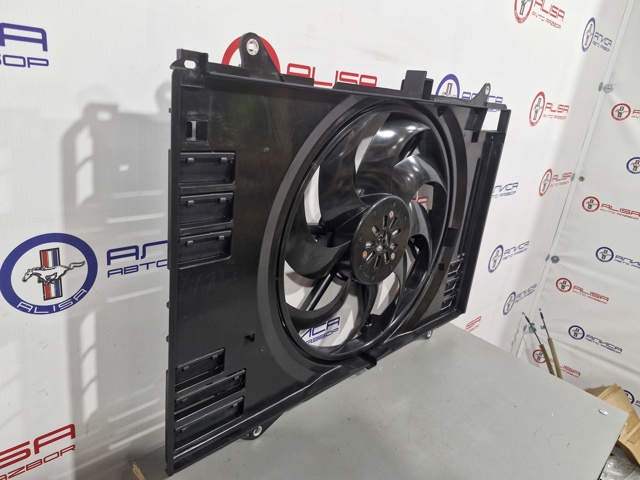 Купити PY8W15025 Mazda Дифузор радіатора охолодження, в зборі з двигуном і крильчаткою
