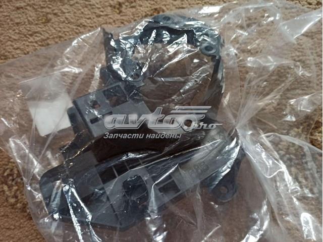 Кріплення протитуманки правої Mazda KB8B51684