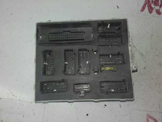  518774104 Ford