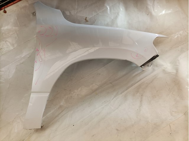 PDG10072KAR Signeda Крило переднє праве