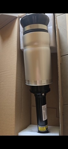 Амортизатор передній LR019993 Land Rover