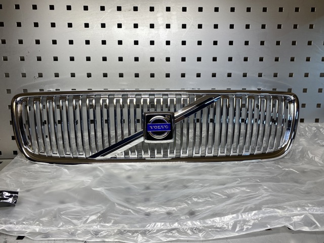 Купити 8693346 Volvo 
