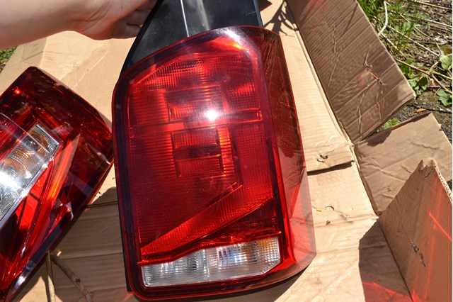 Задня права фара 7LA945096L VAG
