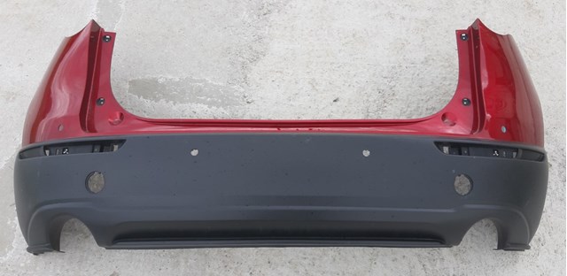 Бампер задній Mazda DFR550221CBB