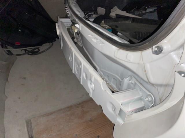 Підсилювач заднього бампера GJR950260A Mazda