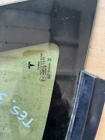  151497901C Tesla