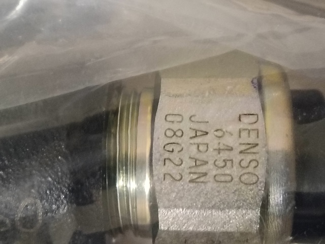 Рампа форсунок системи упорскування палива Toyota 238100W011 ціна, від 240.14 USD