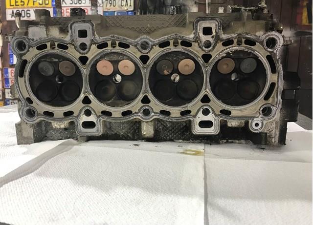 Купити BE8Z6049A Ford 