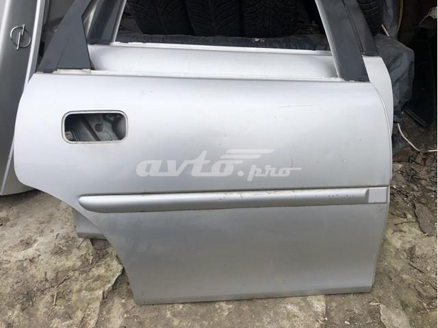 Двері задні, праві 90508228 Opel