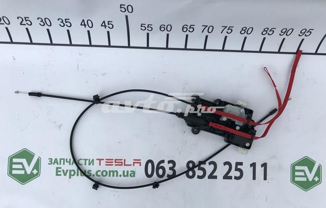 Трос відкривання капота Tesla 105799100F