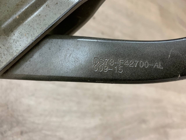 DS73F42700 Ford