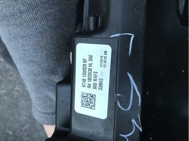Фара правая Ford KT4B13W029BF ціна, від 380.08 USD