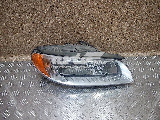 Купити 31383543 Volvo Права блок фара