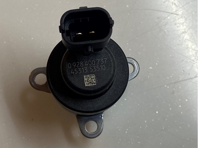 Регулятор тиску палива Bosch 0928400737