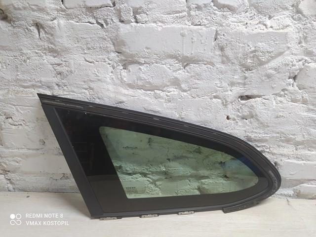31385424 Volvo Куточок задніх лівих дверей