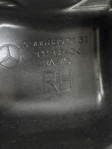Купити PBZ99136AR Signeda Кронштейн радіатора правий