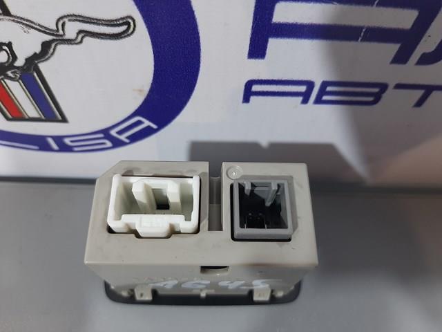 Купити 86257AJ220 Subaru 