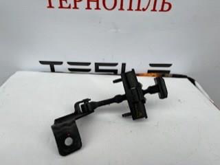  111029800D Tesla