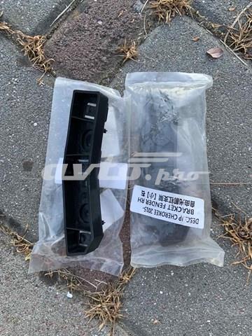 Кронштейн бампера переднього, правий Signeda PCR43036AR ціна, від 3.80 USD