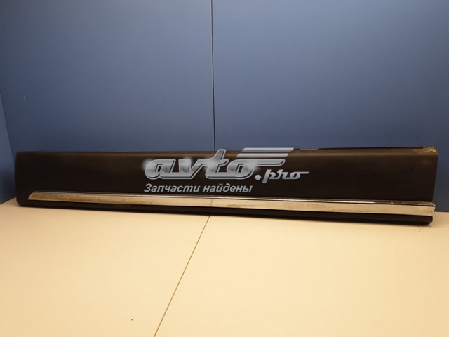 Молдинг передньої правої двері, нижній Mazda TK4951RA0B