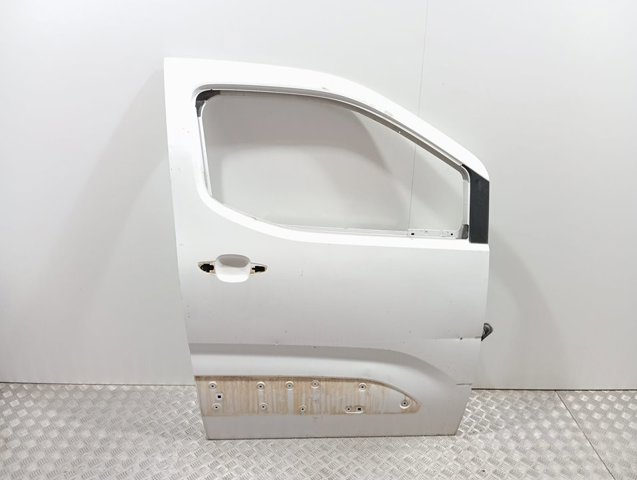 9820423180 Peugeot/Citroen Пасажирські передні двері