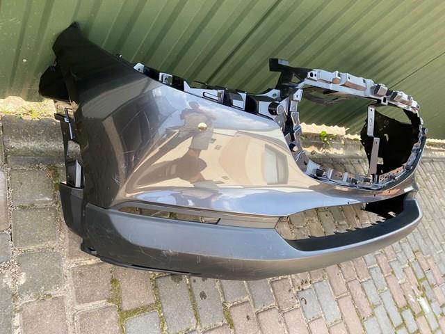Бампер передній Mazda DGH950031