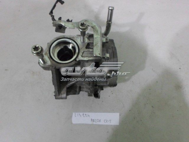 Кронштейн паливного насосу ПНВТ PY0110190 Mazda