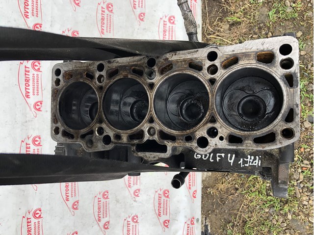 Блок циліндрів VAG 038103021C ціна, від 75.99 USD