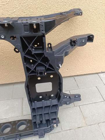 Панель передня Hyundai/Kia 64101CW000 ціна, від 221.14 USD