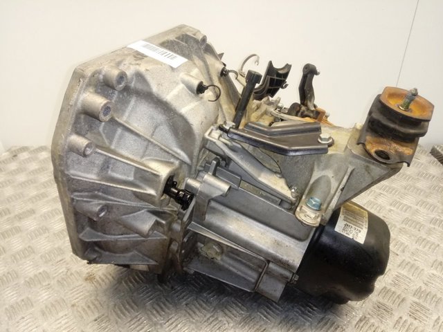 Коробка передач 3201002Q4B Nissan/Infiniti