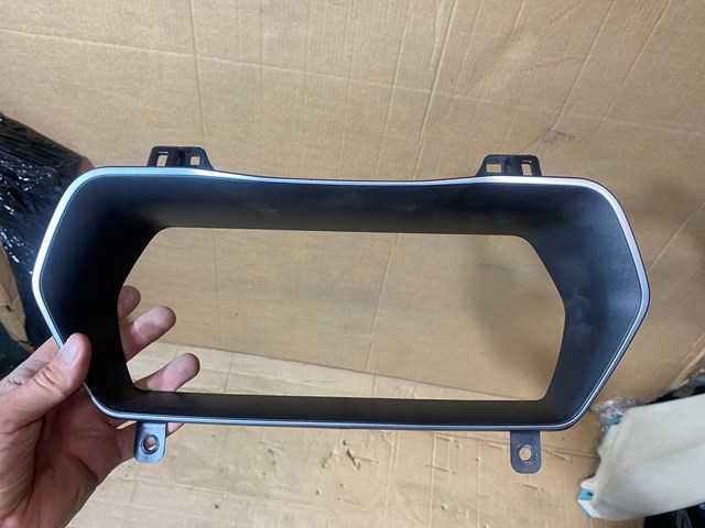 Tesla 103304100C