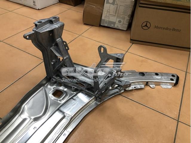 Накладка верхня передньої панелі/супорту радіатора Mercedes A2056204201 ціна, від 254.89 USD