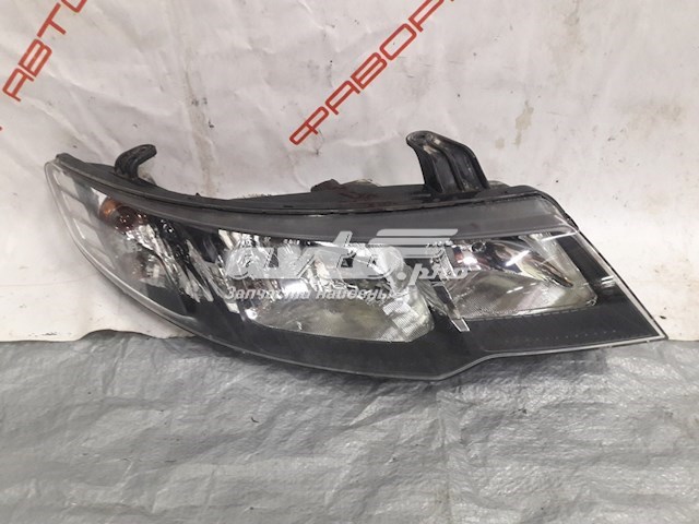 Фара передня права Hyundai/Kia 921021M000