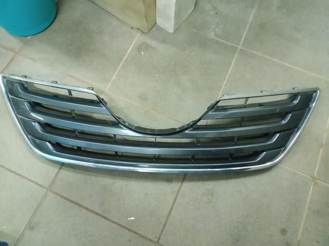 Решітка радіатора 5310133180 Toyota