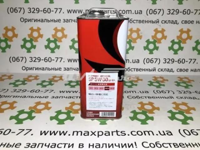 0888013705 Toyota Масло двигуна