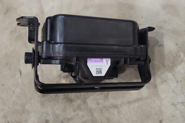 8821011010 Toyota 